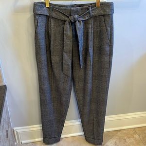 NWOT! Banana Republic Size 2 Trousers. Cuffed, belted waist. Worn only to try on